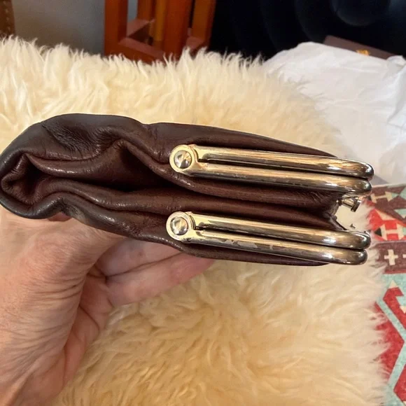 HOBO Lauren brown leather double frame wallet/clutch. HOBO International brand. - Picture 16 of 16